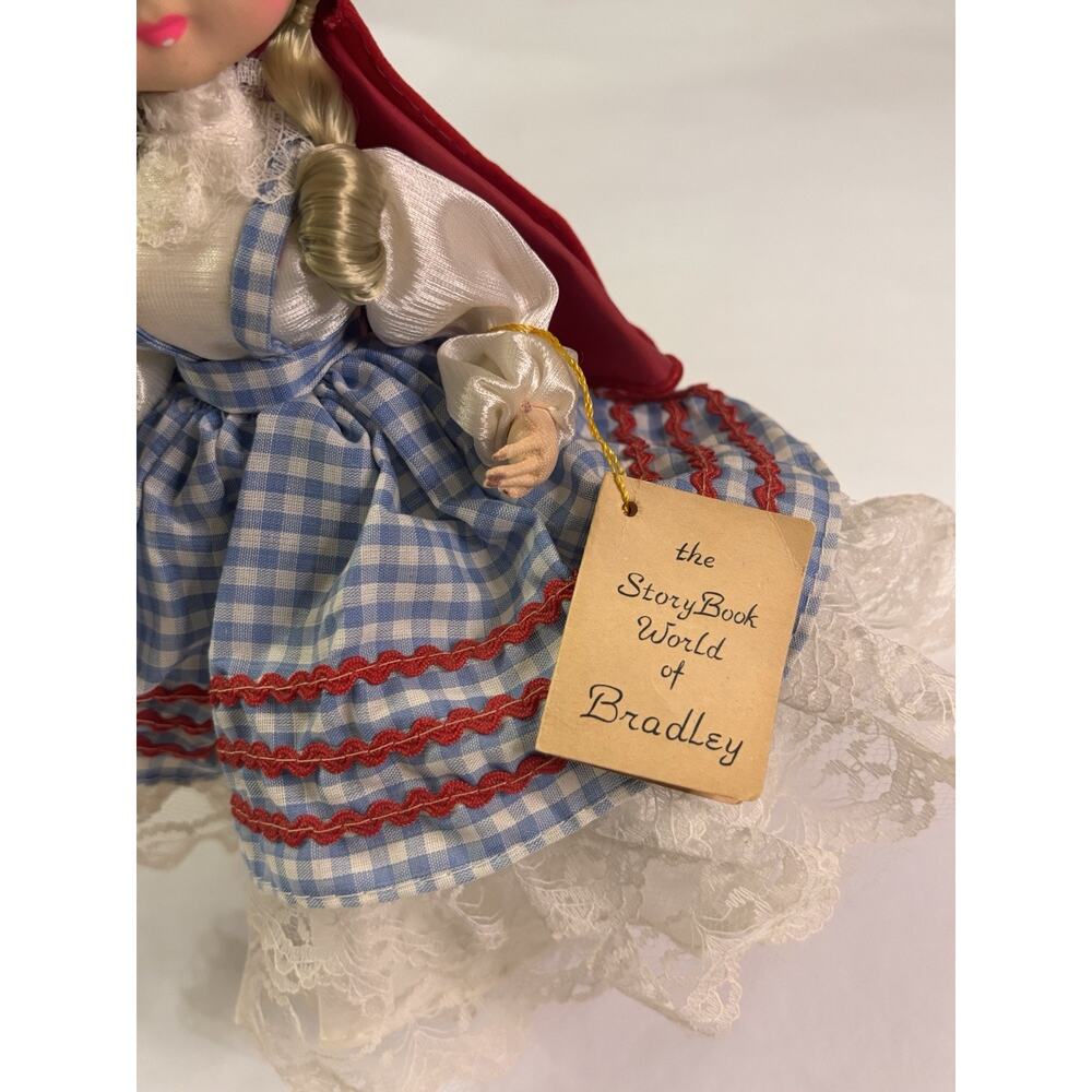 Bradley Doll "Little Red Riding Hood" 1977 - Picture 3 of 15